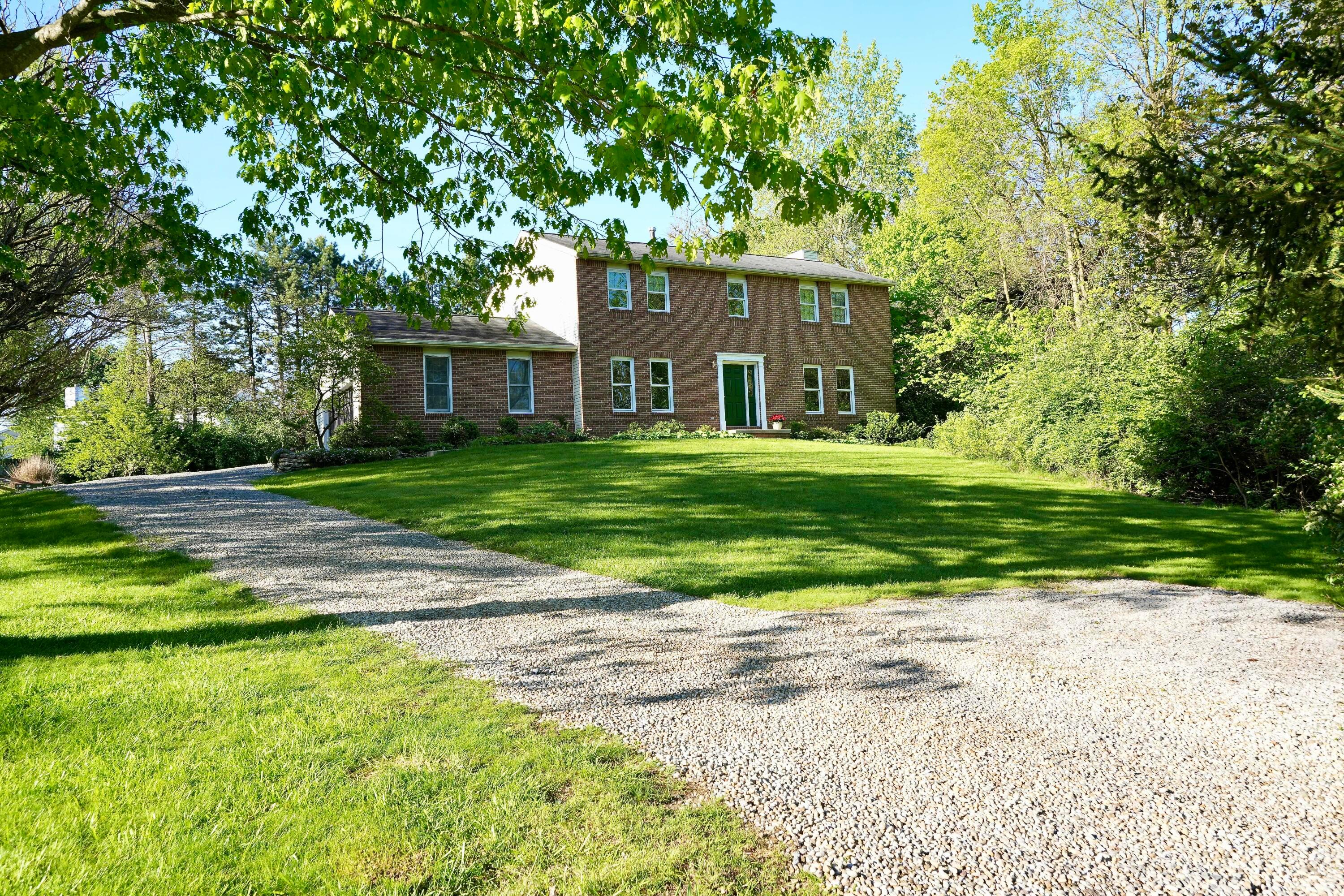 5961 Hayden Run Road, Hilliard, Ohio image 2