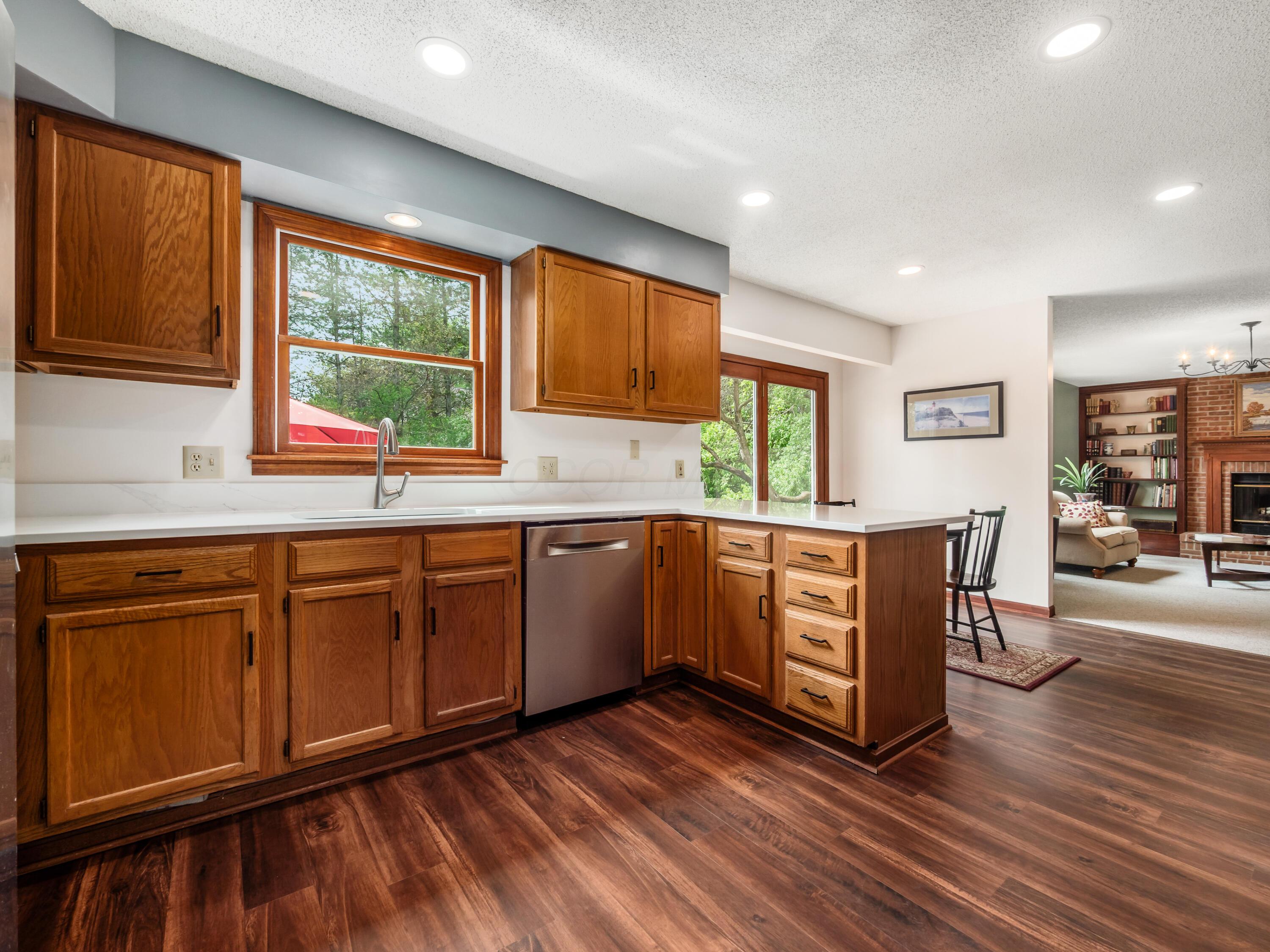 5961 Hayden Run Road, Hilliard, Ohio image 16