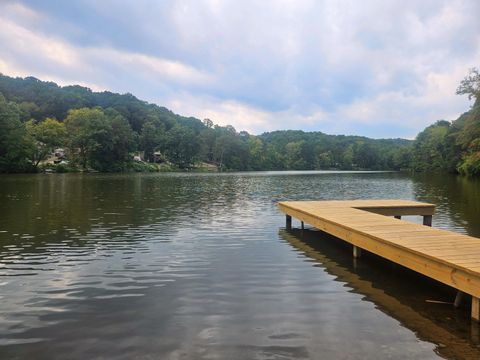 Photo of 513 Ross Road SE, Lancaster, OH 43130 (MLS # 225033771) Photo of 513 Ross Road SE, Lancaster, OH 43130 (MLS # 225033771)