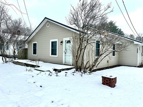 Photo of 3485 Lancaster Kirkersville Road NW, Lancaster, OH 43130 (MLS # 225045366)