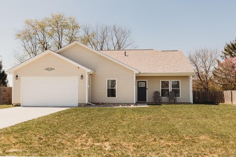 Photo of 1121 Sheffield Boulevard, London, OH 43140 (MLS # 226011836)