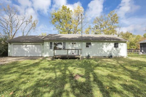 Photo of 6004 Radekin Road, Columbus, OH 43232 (MLS # 225040555) Photo of 6004 Radekin Road, Columbus, OH 43232 (MLS # 225040555)