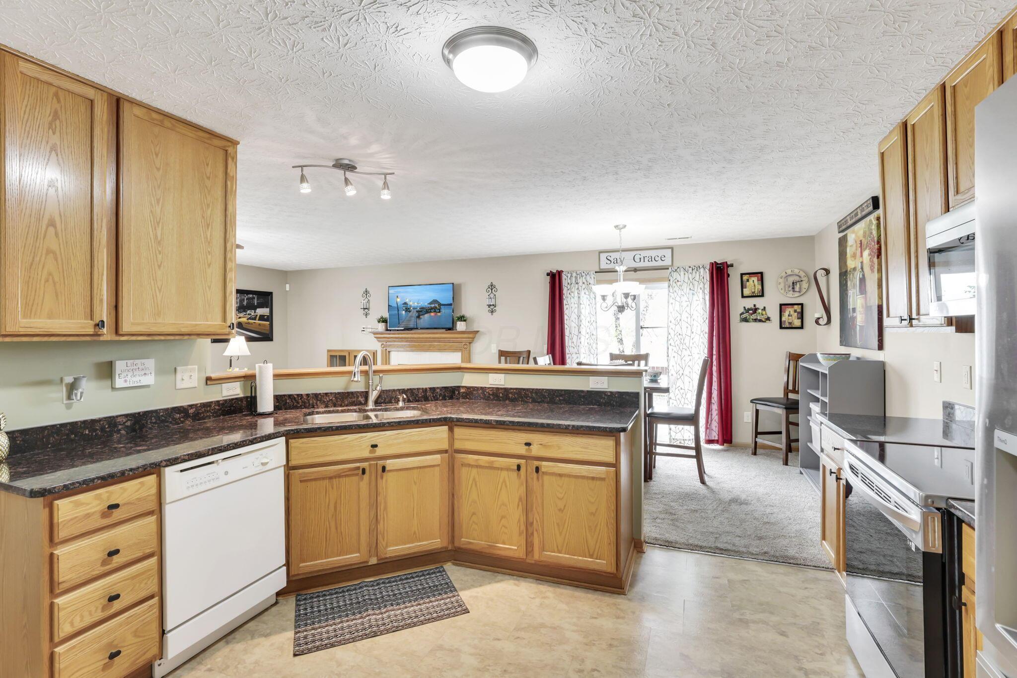 2131 Ripple Road, Hilliard, Ohio image 12
