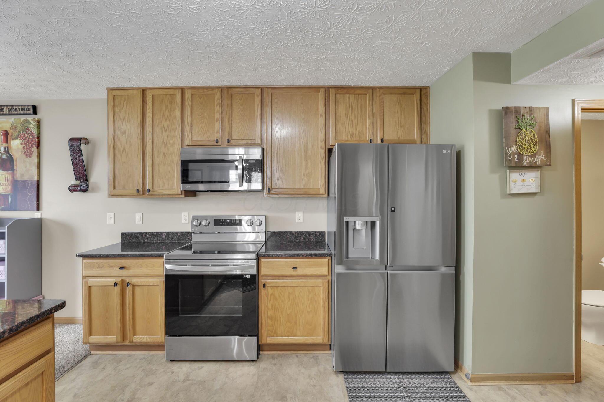 2131 Ripple Road, Hilliard, Ohio image 13
