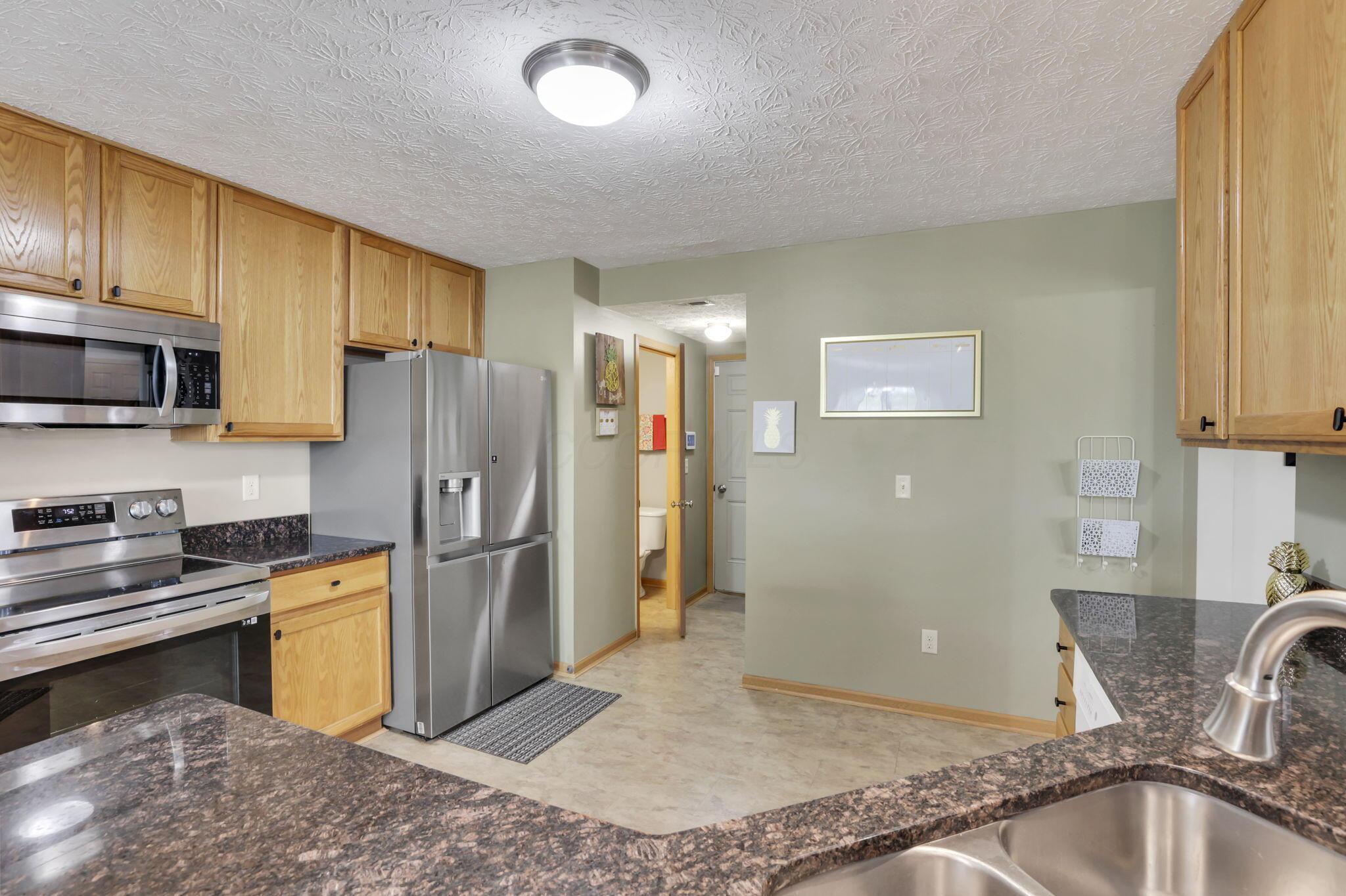 2131 Ripple Road, Hilliard, Ohio image 11