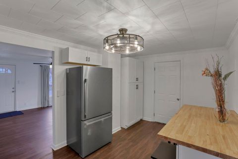 Tiny photo for 227 E Lincoln Street, New Lexington, OH 43764 (MLS # 225045374)