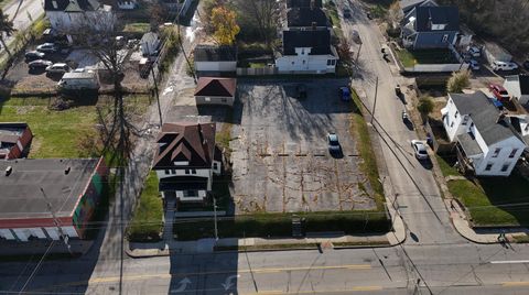 Photo of 1431 Sullivant Avenue, Columbus, OH 43223 (MLS # 226008450)