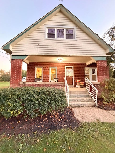Photo of 4953 E Walnut Street, Westerville, OH 43081 (MLS # 226040195)