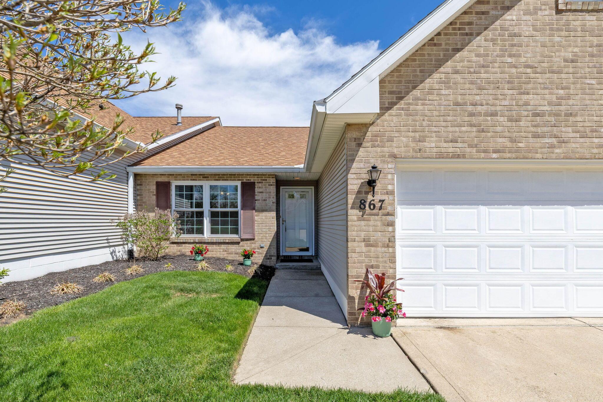 867 Red Oak Trail, Mansfield, Ohio image 1