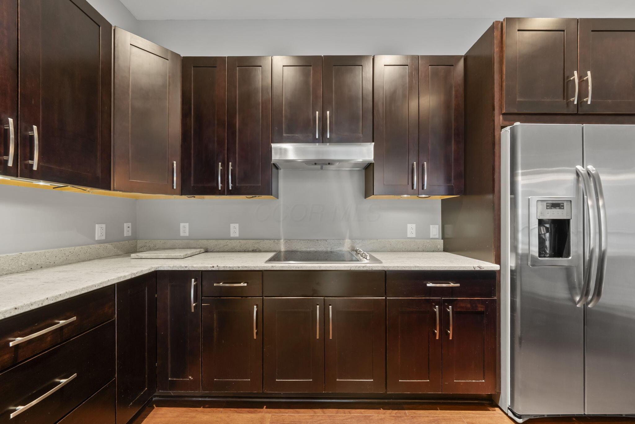 300 W Spring Street 401