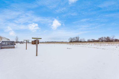 Tiny photo for 894 Linden Avenue, Washington Court House, OH 43160 (MLS # 225044742)