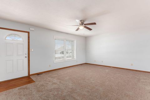 Tiny photo for 894 Linden Avenue, Washington Court House, OH 43160 (MLS # 225044742)