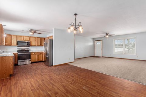 Tiny photo for 894 Linden Avenue, Washington Court House, OH 43160 (MLS # 225044742)