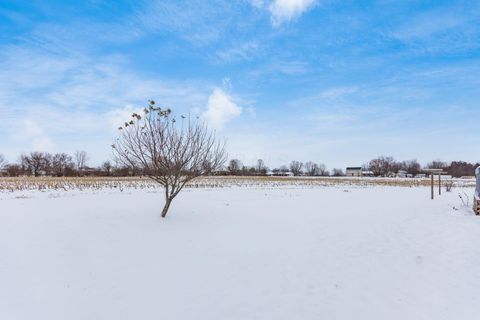 Tiny photo for 894 Linden Avenue, Washington Court House, OH 43160 (MLS # 225044742)