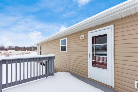 Tiny photo for 894 Linden Avenue, Washington Court House, OH 43160 (MLS # 225044742)