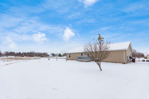 Tiny photo for 894 Linden Avenue, Washington Court House, OH 43160 (MLS # 225044742)