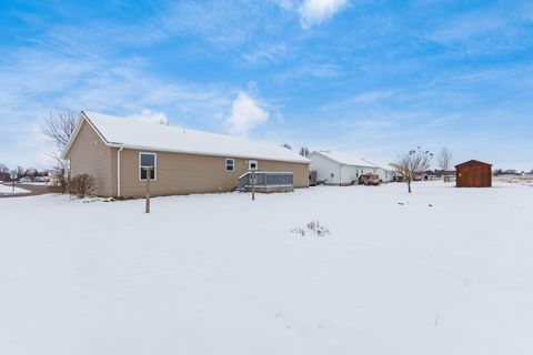 Tiny photo for 894 Linden Avenue, Washington Court House, OH 43160 (MLS # 225044742)