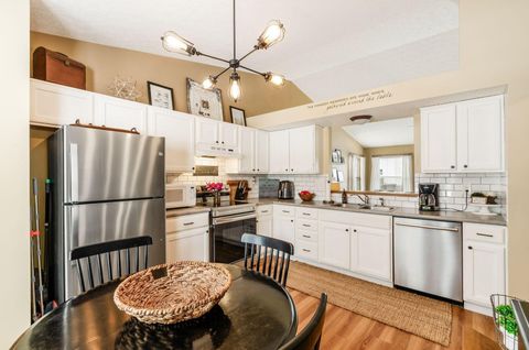 Tiny photo for 2385 Yagger Bay Drive, Hilliard, OH 43026 (MLS # 226004430)