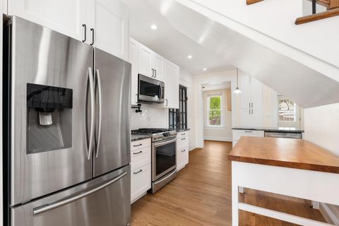 Tiny photo for 334 E Morrill Avenue, Columbus, OH 43207 (MLS # 226014266)