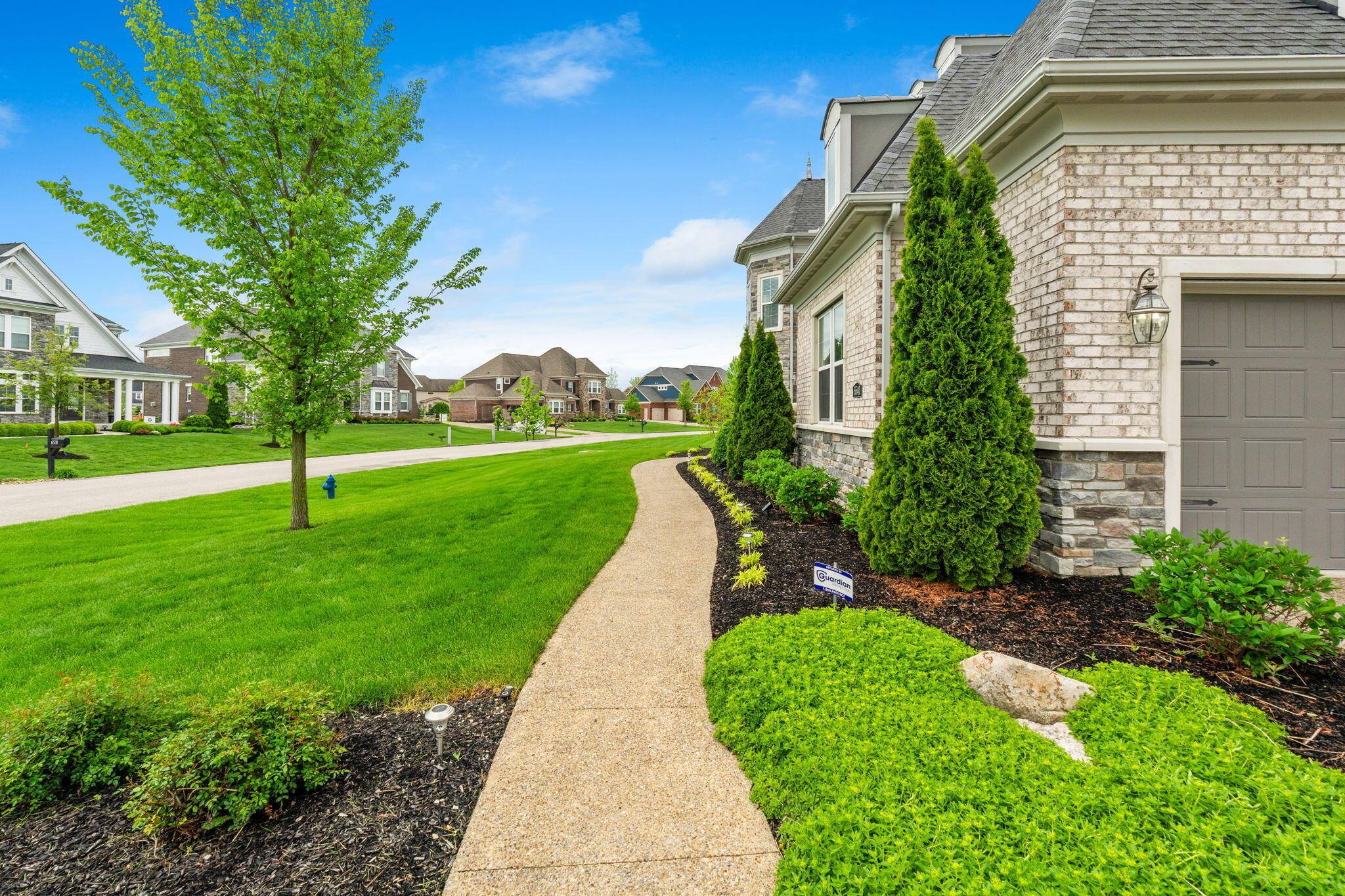 6540 Marshview Drive, Hilliard, Ohio image 9