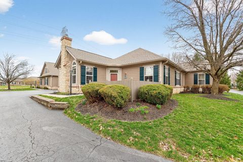 Photo of 4185 Windsor Bridge Place, New Albany, OH 43054 (MLS # 226007734)
