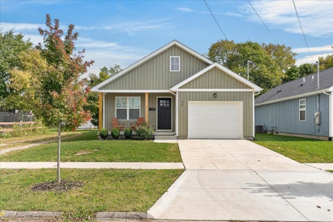 Tiny photo for 30 Maple Street, Jeffersonville, OH 43128 (MLS # 226040315)