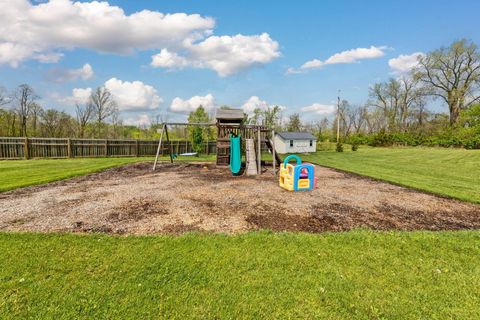 Tiny photo for 202 County Road 24, Ashley, OH 43003 (MLS # 226014272)