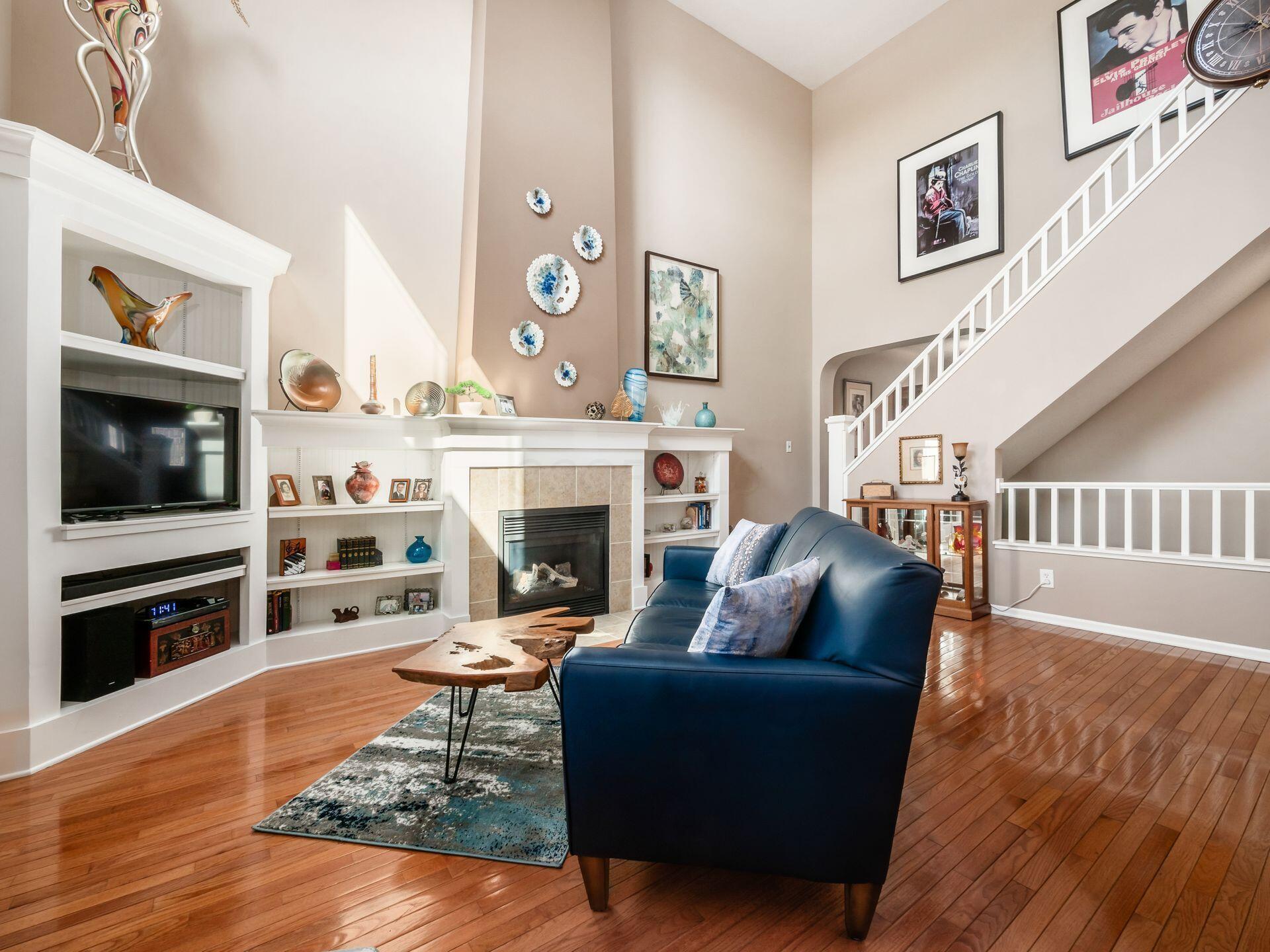 2463 Craftsman Circle