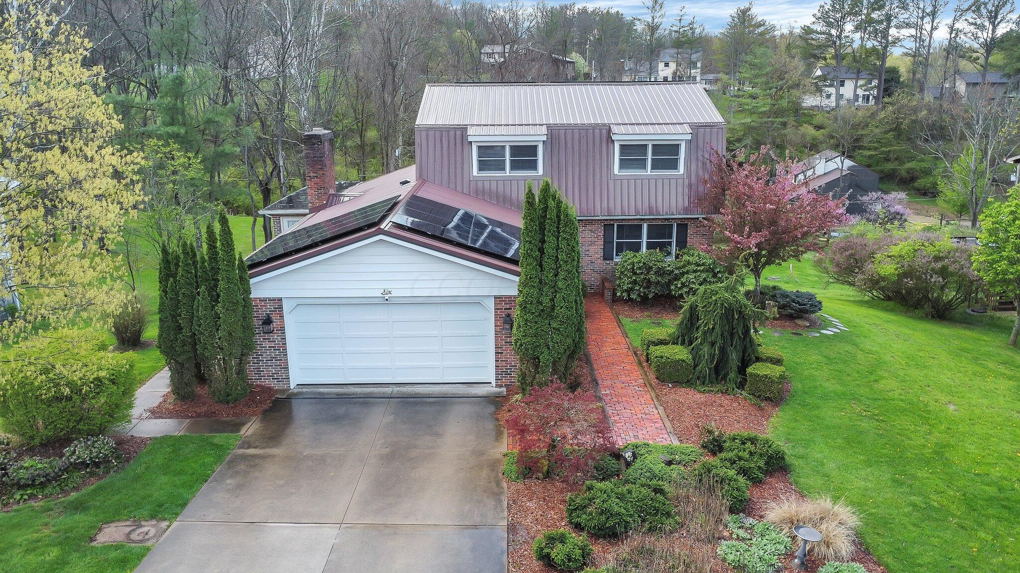 6 Coventry Lane, Athens, Ohio image 4