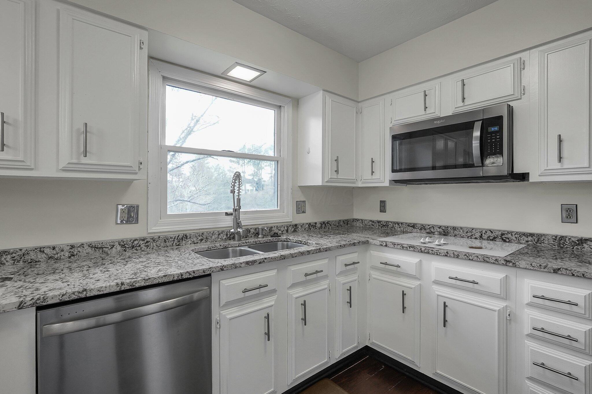 6 Coventry Lane, Athens, Ohio image 17