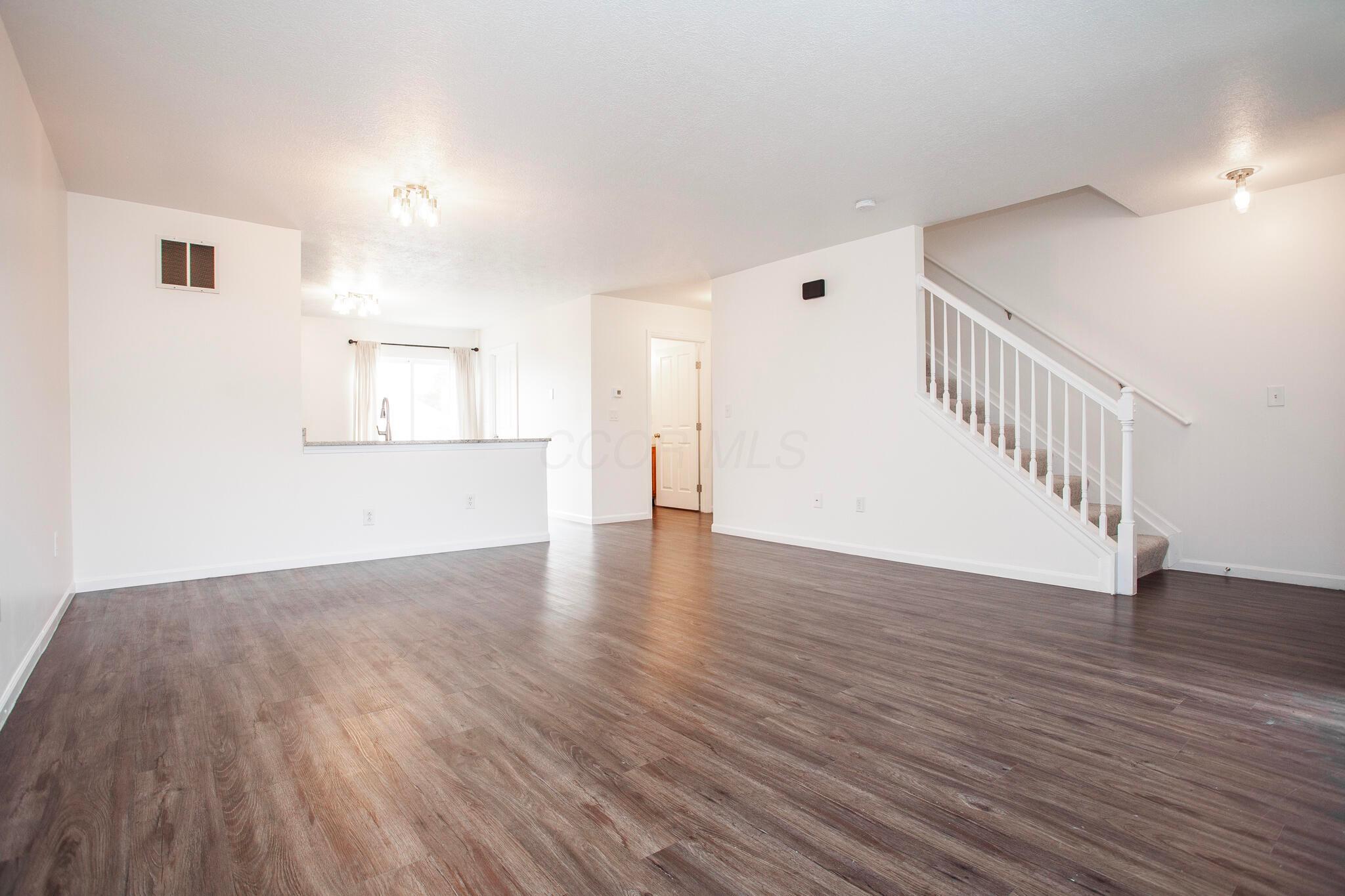 960 Hartford Village Boulevard, Columbus, Ohio image 13