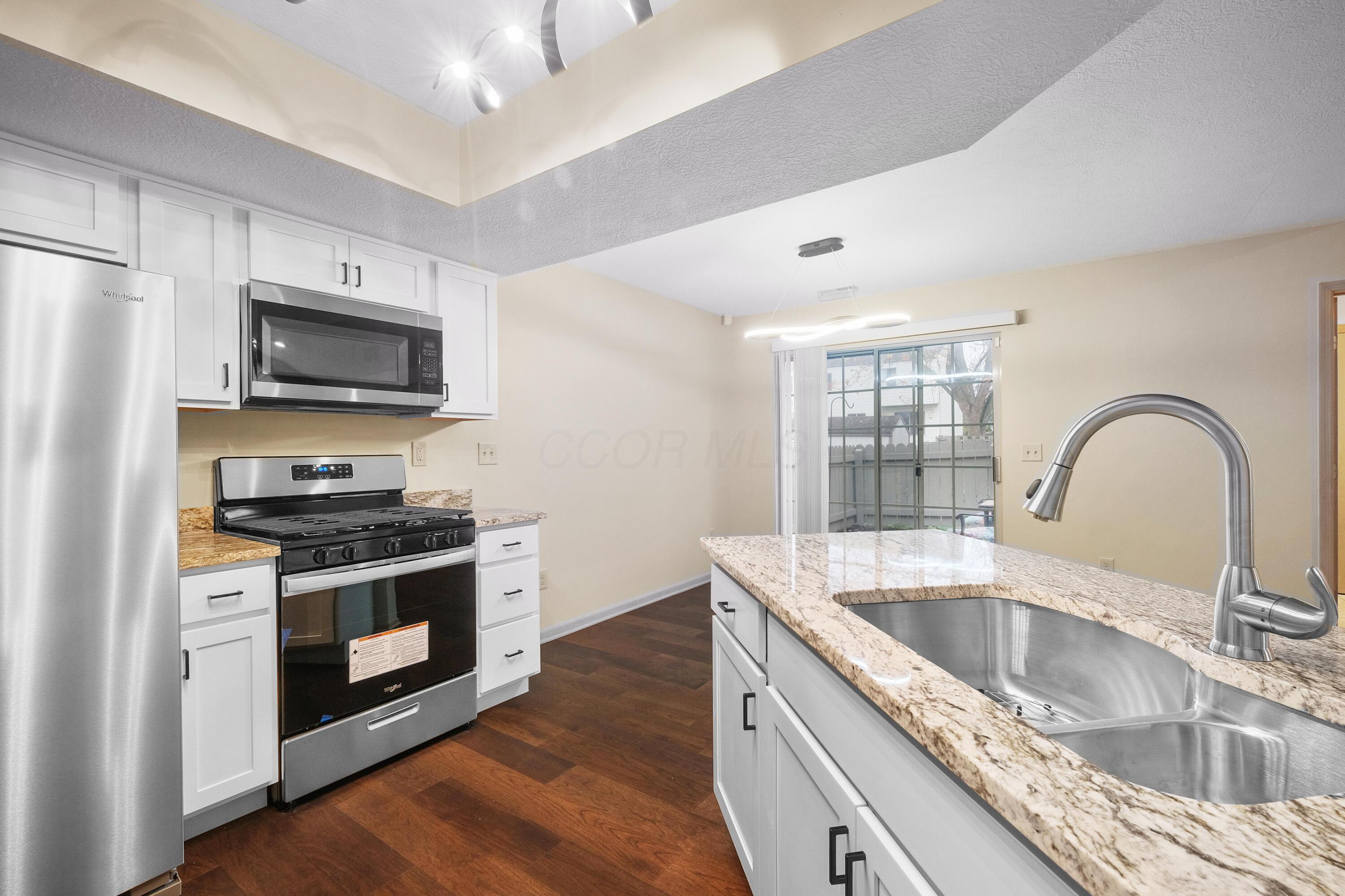 2400 Huntmaster Lane, Grove City, Ohio image 10