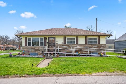 Photo of 1047 E Jenkins Avenue, Columbus, OH 43207 (MLS # 226010655)