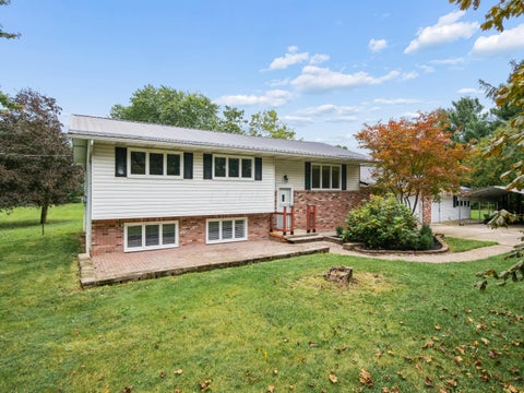 Photo of 633 Willey Road, Delaware, OH 43015 (MLS # 226036327)