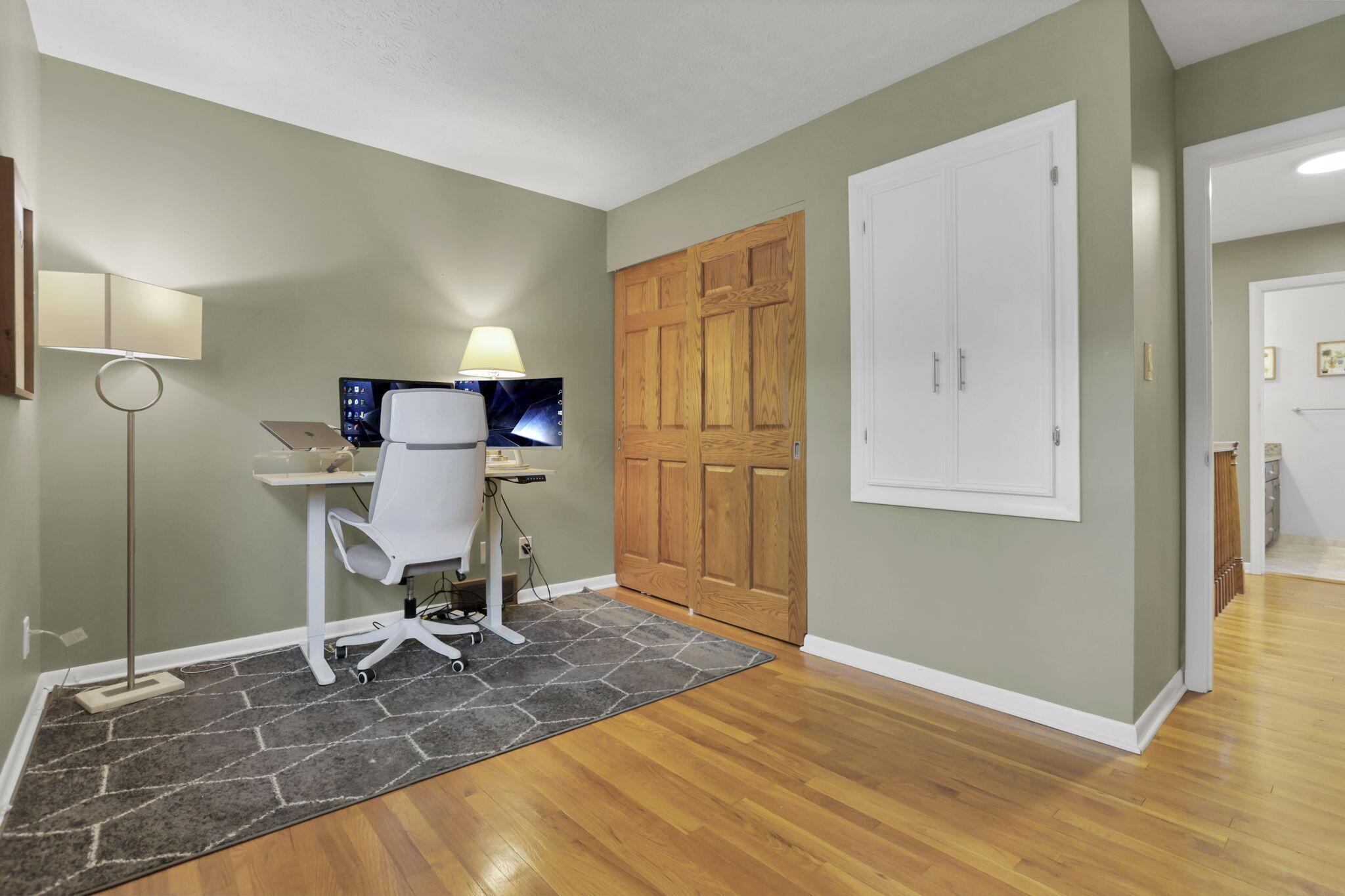 Columbus, Ohio 43235, United States, 4 Bedrooms Bedrooms, ,3 BathroomsBathrooms,Residential,Pending,223270