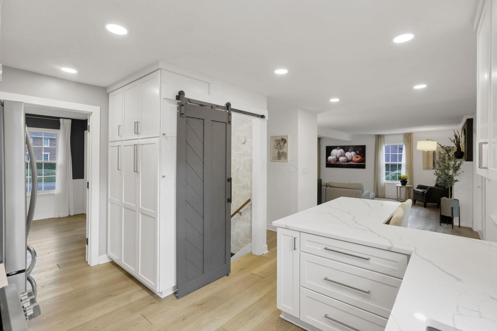 Columbus, Ohio 43235, United States, 4 Bedrooms Bedrooms, ,3 BathroomsBathrooms,Residential,Pending,223270