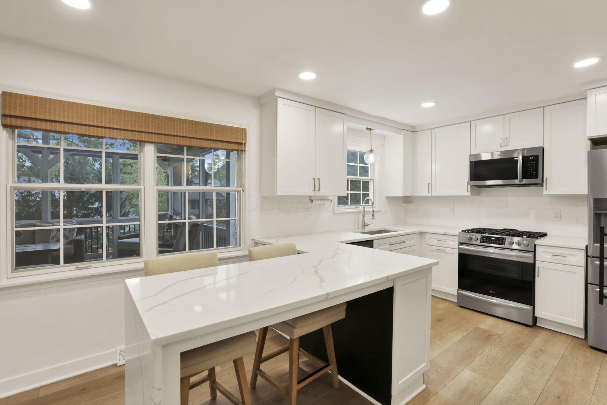 Columbus, Ohio 43235, United States, 4 Bedrooms Bedrooms, ,3 BathroomsBathrooms,Residential,Pending,223270