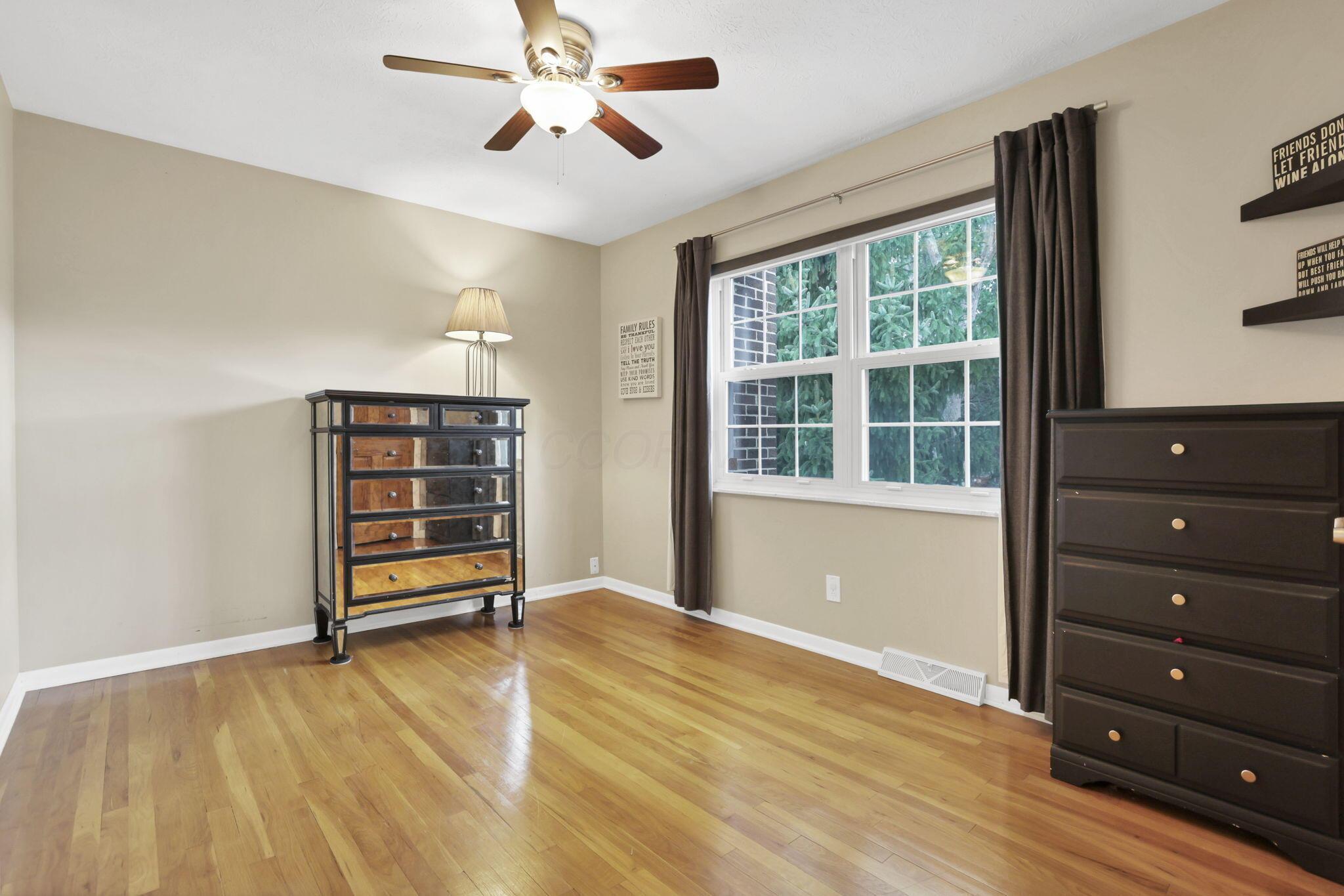 Columbus, Ohio 43235, United States, 4 Bedrooms Bedrooms, ,3 BathroomsBathrooms,Residential,Pending,223270