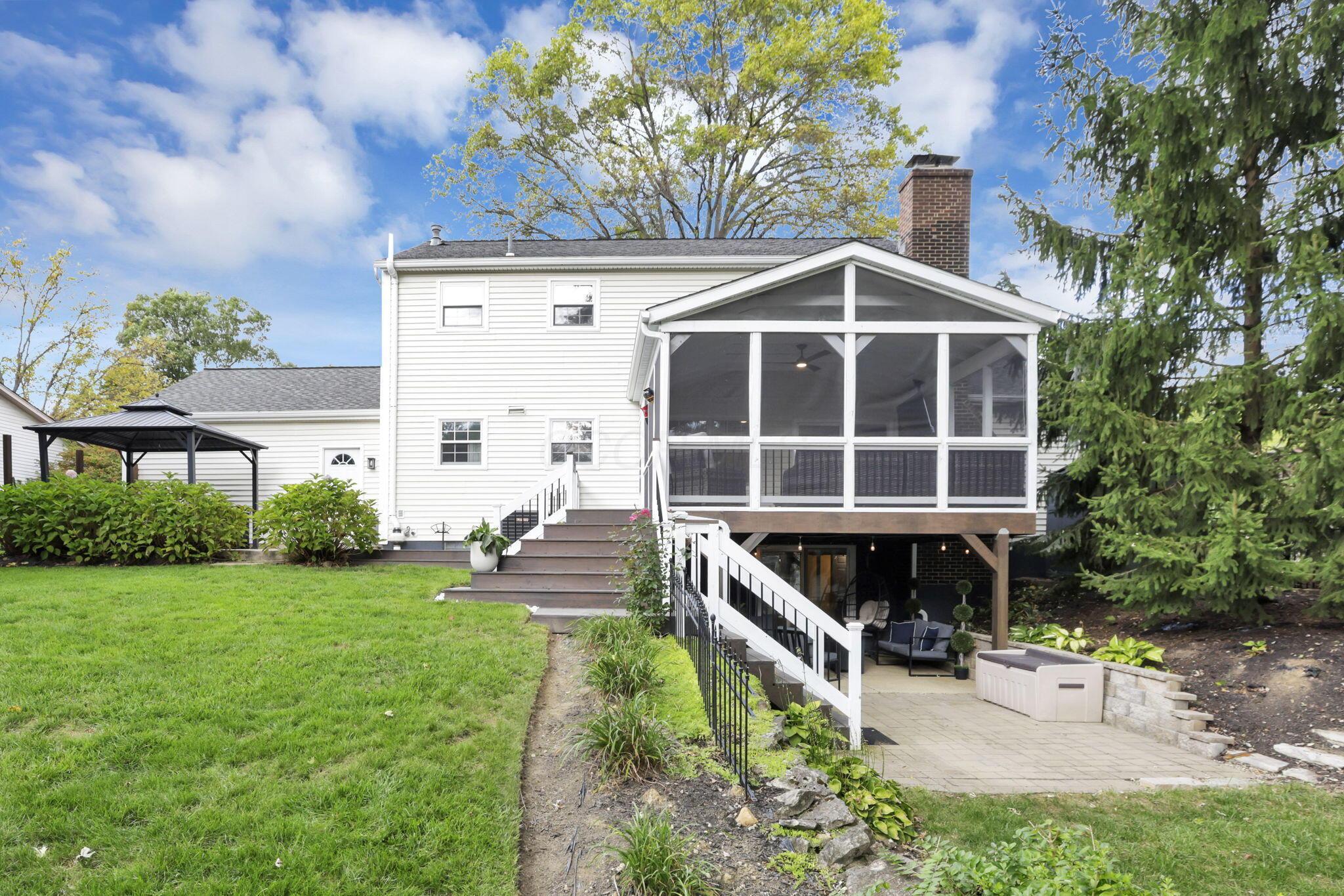 Columbus, Ohio 43235, United States, 4 Bedrooms Bedrooms, ,3 BathroomsBathrooms,Residential,Pending,223270