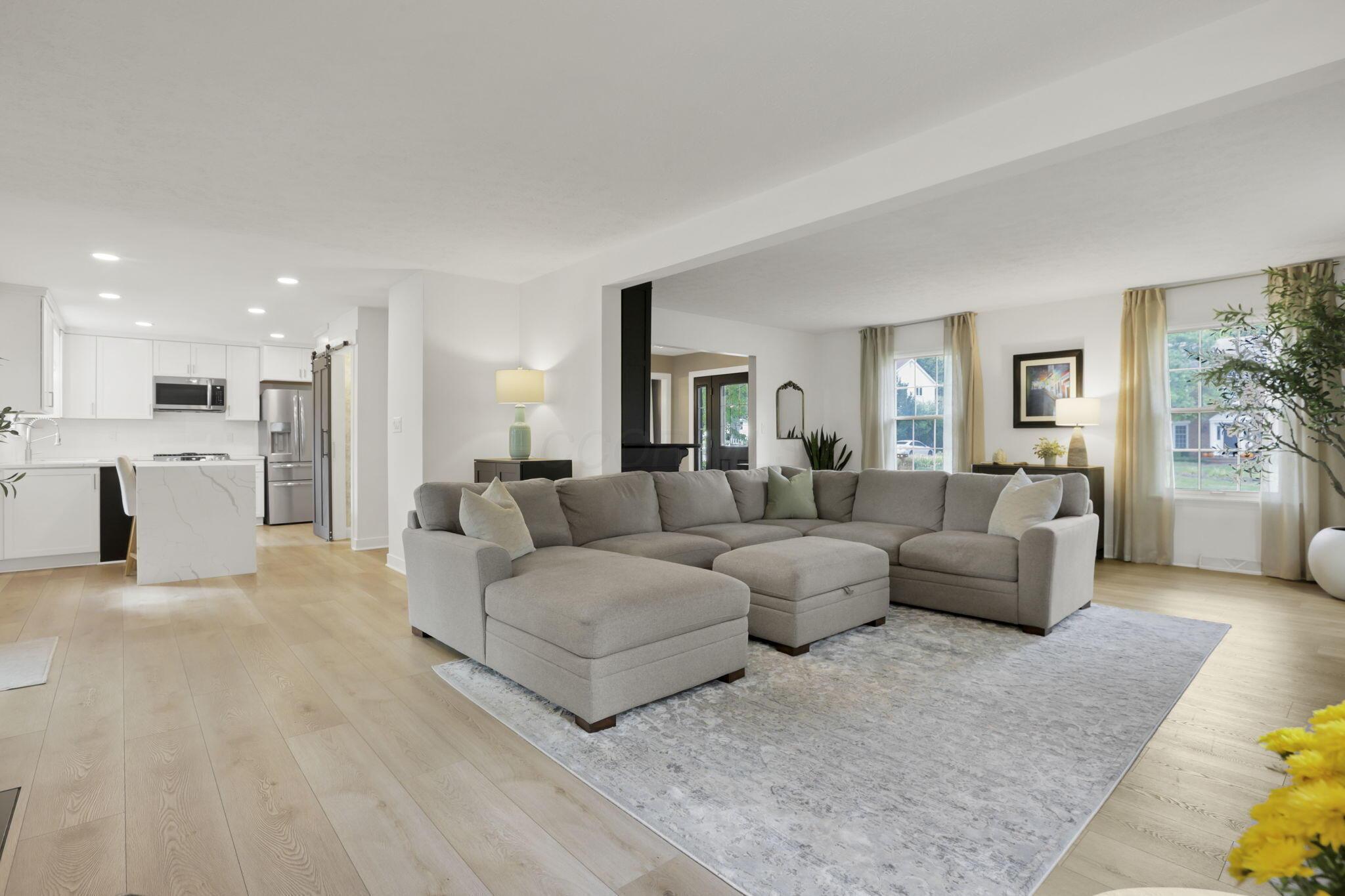 Columbus, Ohio 43235, United States, 4 Bedrooms Bedrooms, ,3 BathroomsBathrooms,Residential,Pending,223270