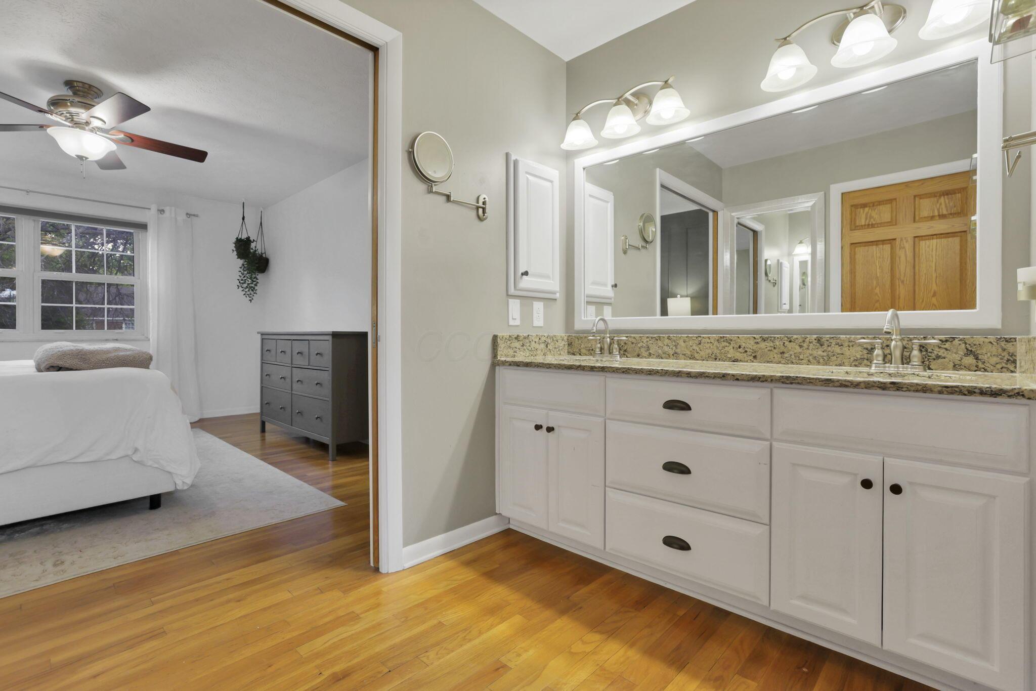 Columbus, Ohio 43235, United States, 4 Bedrooms Bedrooms, ,3 BathroomsBathrooms,Residential,Pending,223270