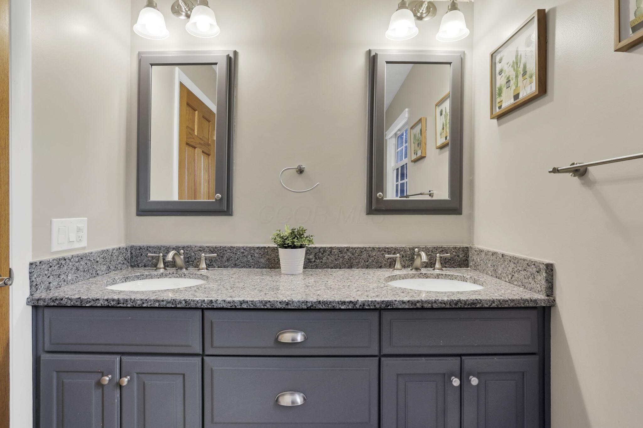 Columbus, Ohio 43235, United States, 4 Bedrooms Bedrooms, ,3 BathroomsBathrooms,Residential,Pending,223270