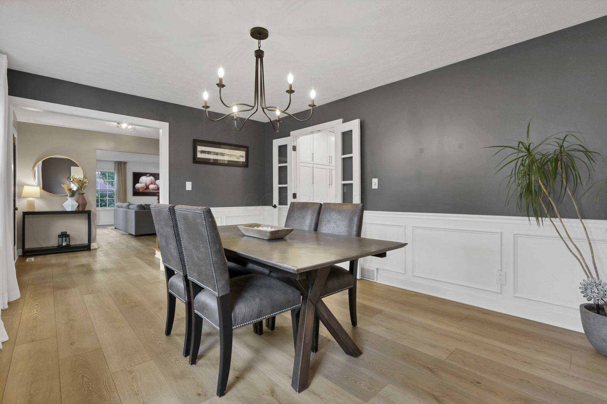 Columbus, Ohio 43235, United States, 4 Bedrooms Bedrooms, ,3 BathroomsBathrooms,Residential,Pending,223270