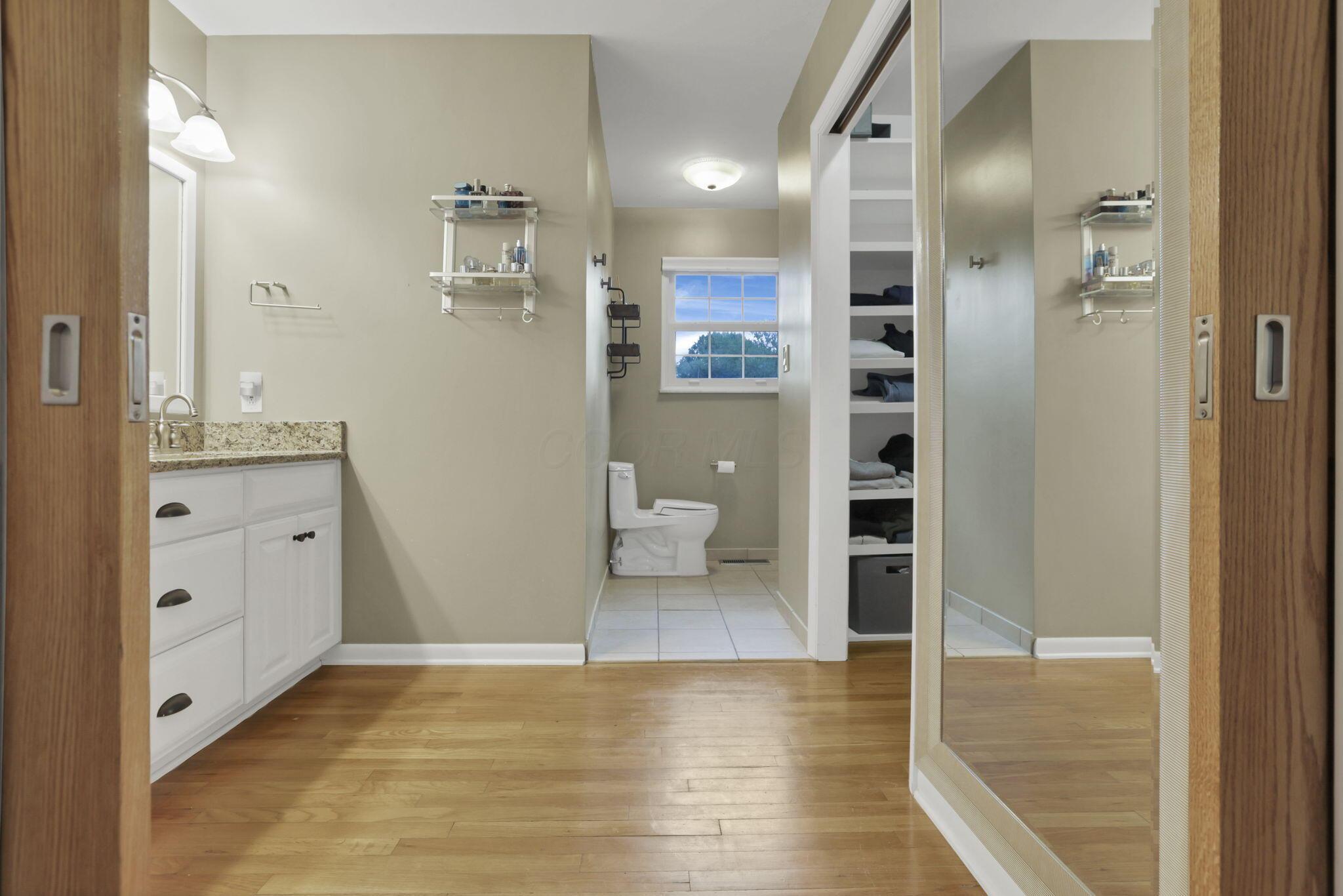 Columbus, Ohio 43235, United States, 4 Bedrooms Bedrooms, ,3 BathroomsBathrooms,Residential,Pending,223270