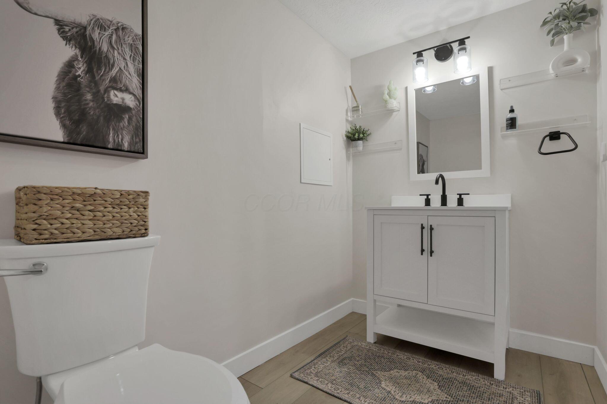 Columbus, Ohio 43235, United States, 4 Bedrooms Bedrooms, ,3 BathroomsBathrooms,Residential,Pending,223270