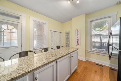 Tiny photo for 390 E Sycamore Street, Columbus, OH 43206 (MLS # 226035562)