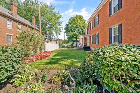 Tiny photo for 390 E Sycamore Street, Columbus, OH 43206 (MLS # 226035562)