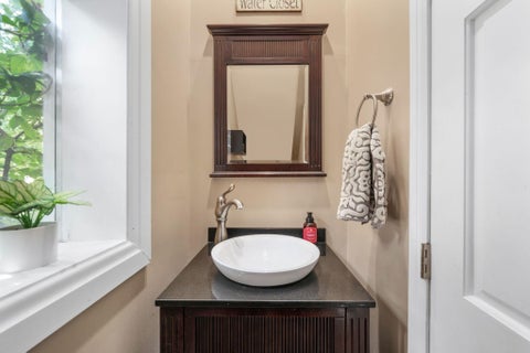 Tiny photo for 390 E Sycamore Street, Columbus, OH 43206 (MLS # 226035562)