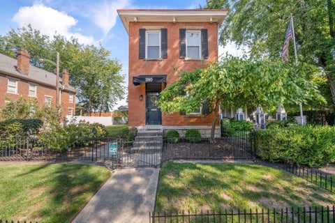 Tiny photo for 390 E Sycamore Street, Columbus, OH 43206 (MLS # 226035562)