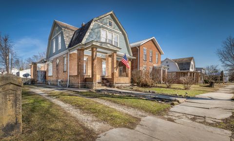 Photo of 907 W High Street, Mount Vernon, OH 43050 (MLS # 226005611)